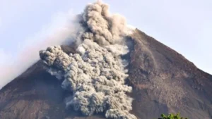 Indonesia Volcano Mount Merapi erupts in 2010